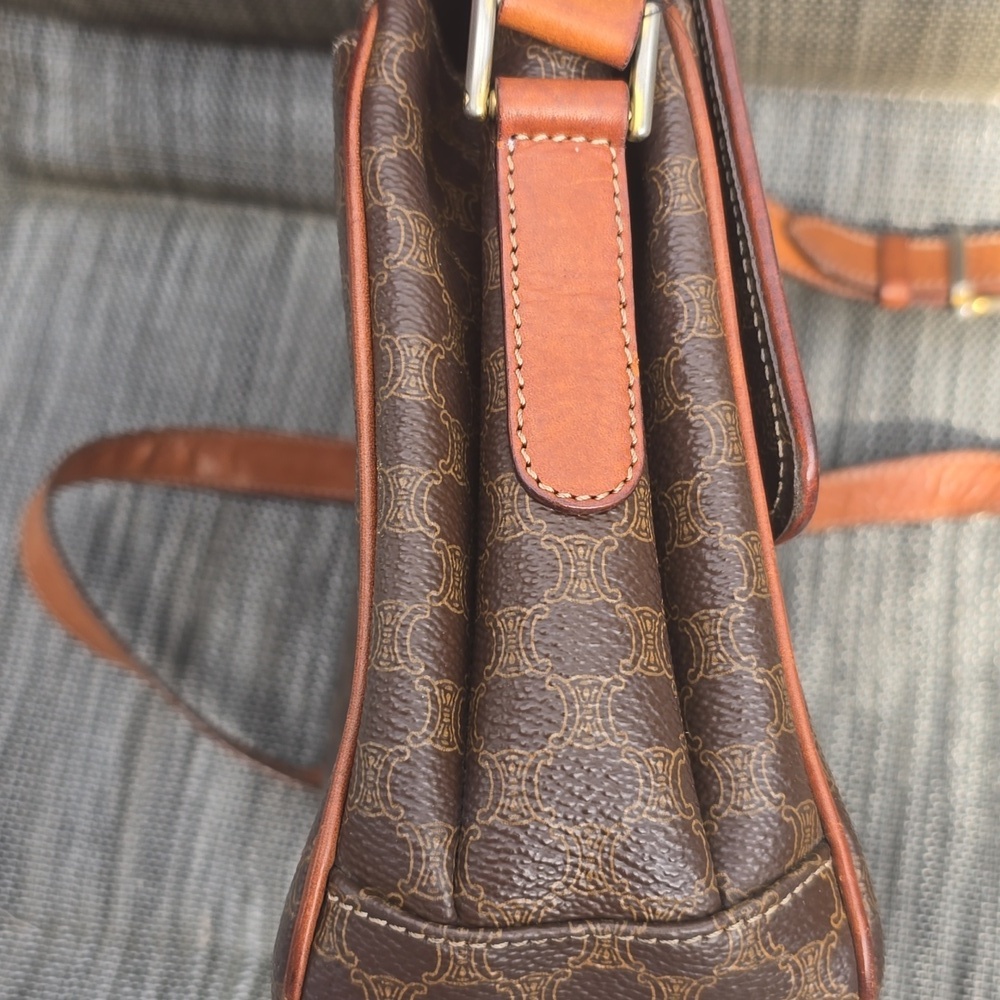 * GUC * Vintage Celine * - Picture 4 of 17